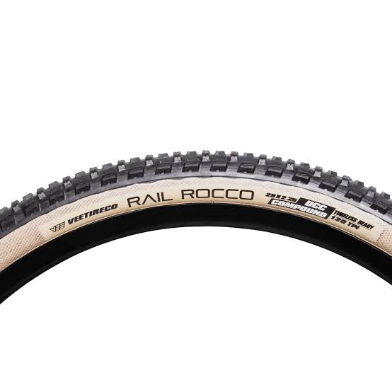 VEE RAIL ROCCO 29 X 2.25 DCC NATURAL WALL SYTHESIS /B-PROOF TLR TYRE